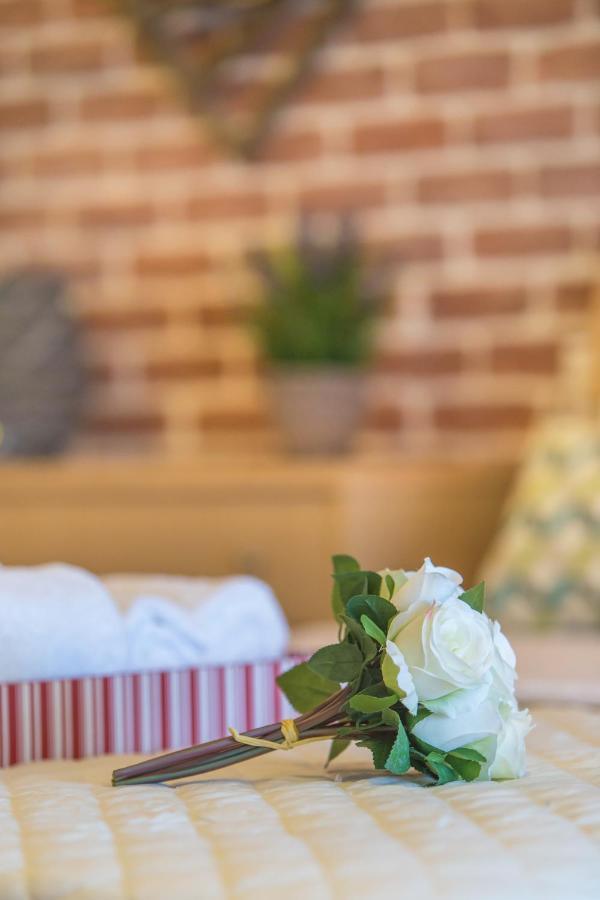 Golden Beachside Terrace خْريسيا أموذيا المظهر الخارجي الصورة