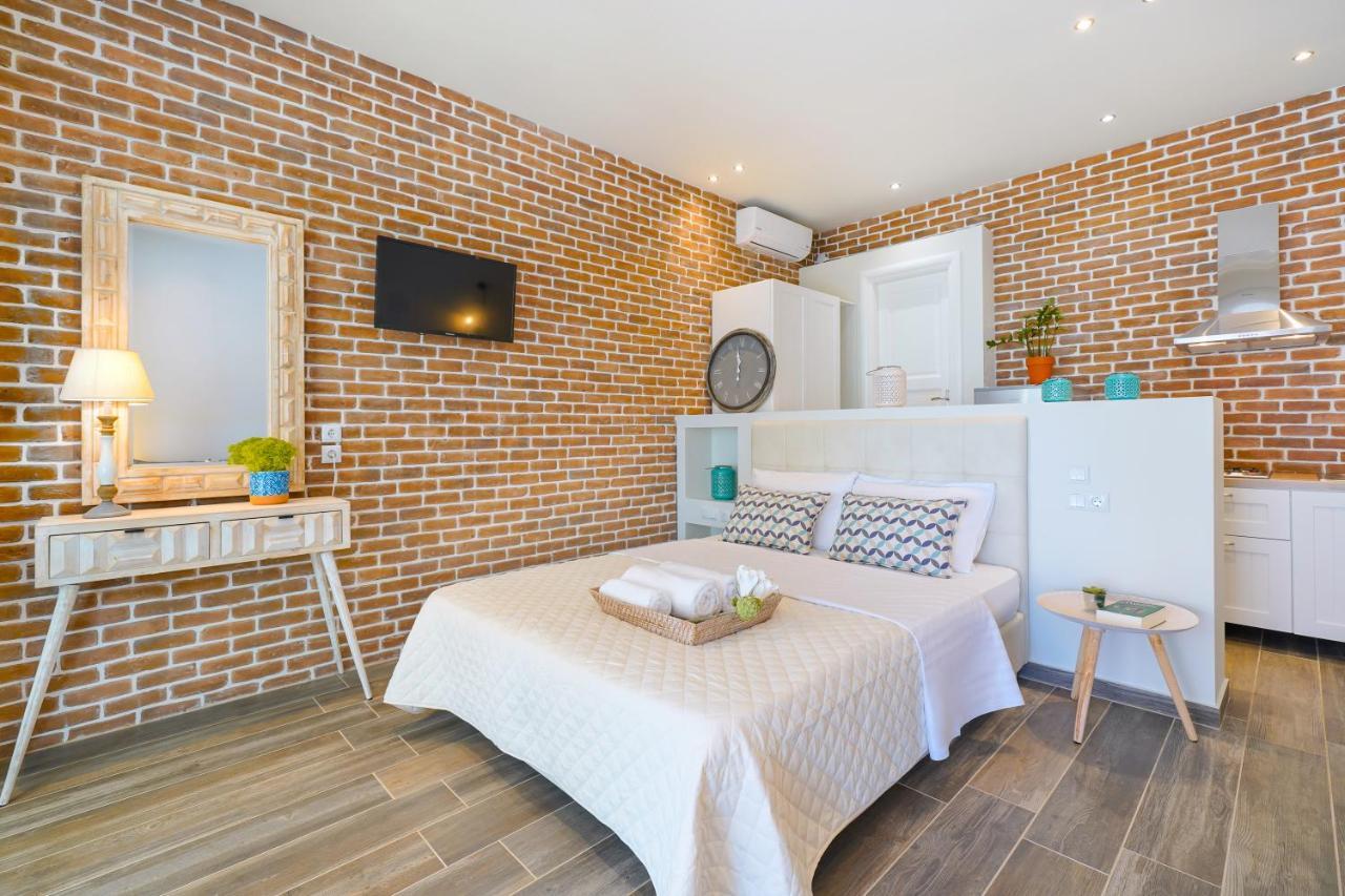 Golden Beachside Terrace خْريسيا أموذيا المظهر الخارجي الصورة