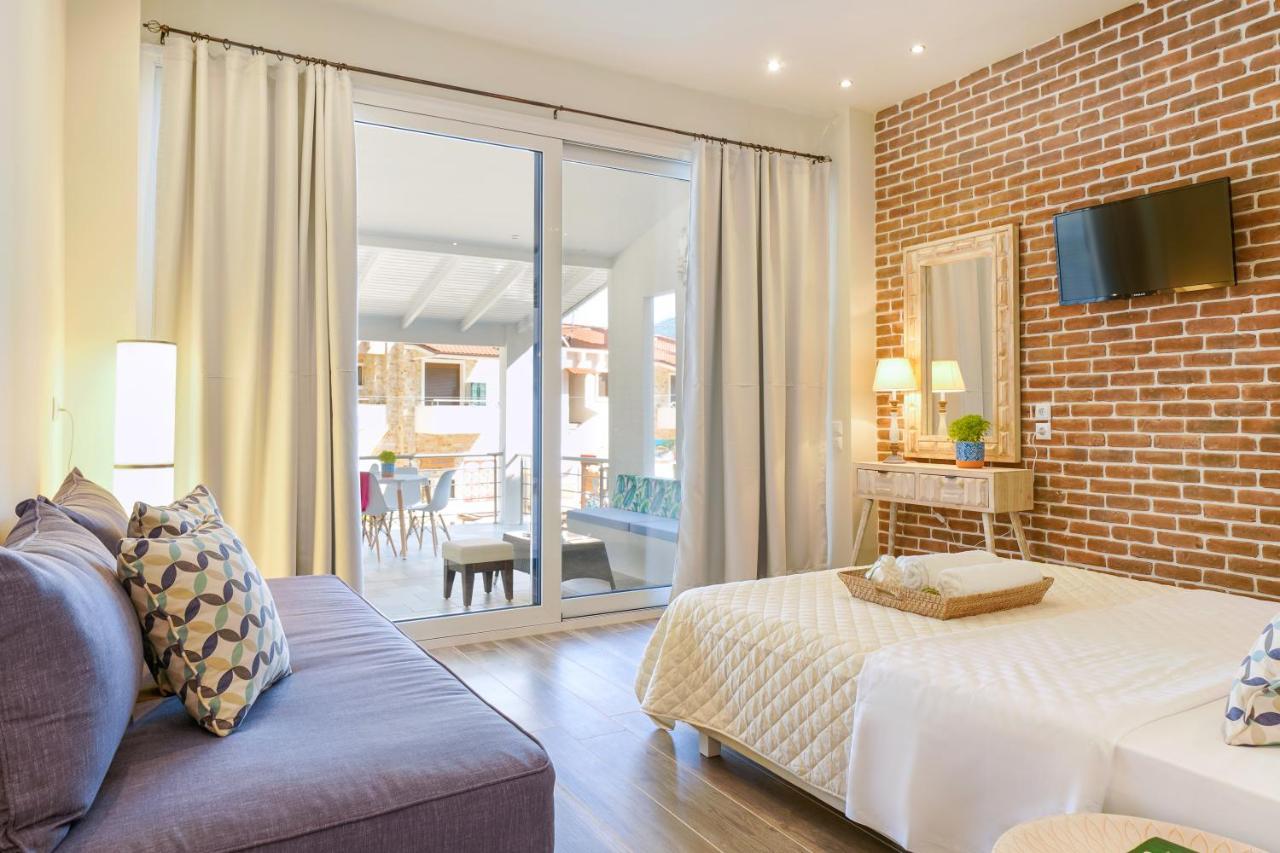 Golden Beachside Terrace خْريسيا أموذيا المظهر الخارجي الصورة