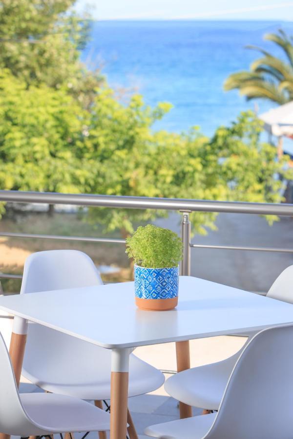 Golden Beachside Terrace خْريسيا أموذيا المظهر الخارجي الصورة