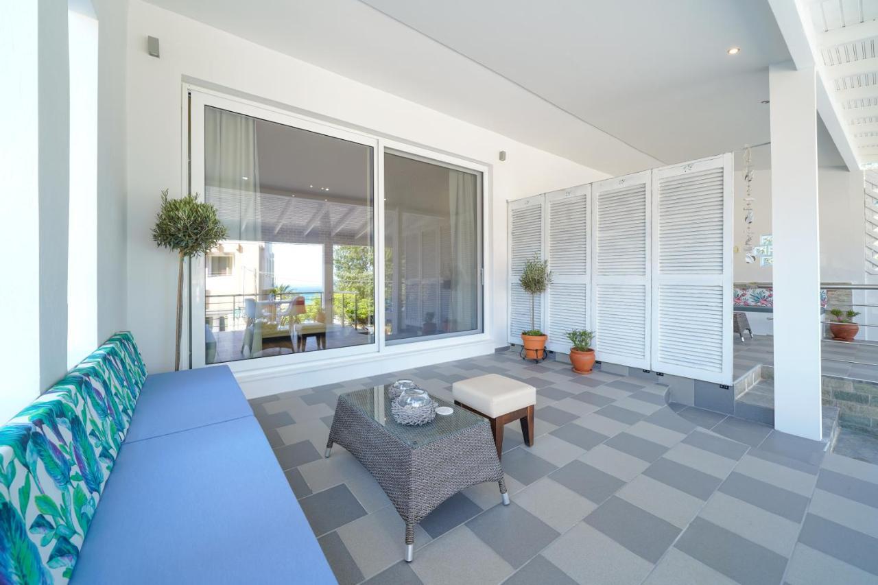 Golden Beachside Terrace خْريسيا أموذيا المظهر الخارجي الصورة