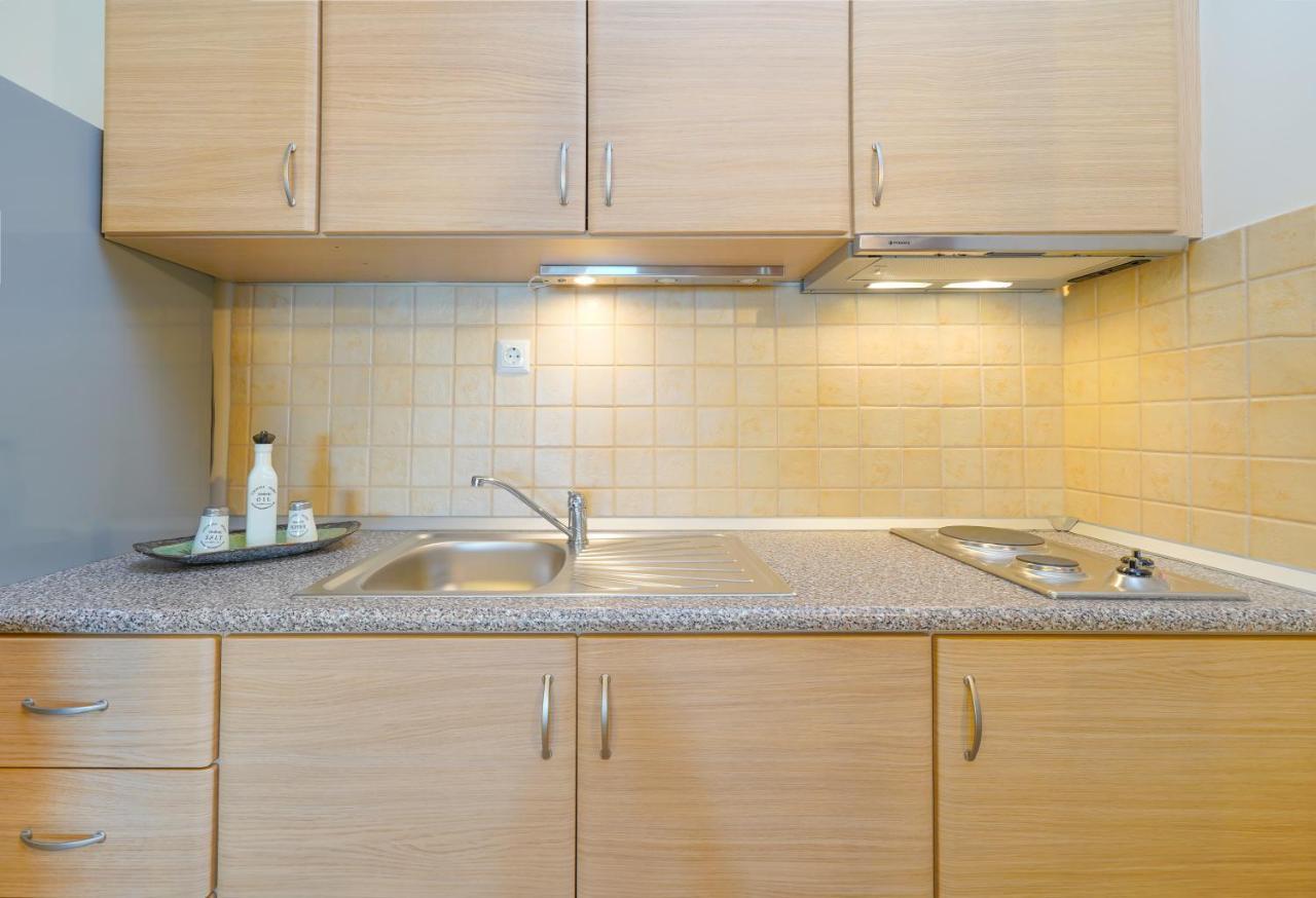 Golden Beachside Terrace خْريسيا أموذيا المظهر الخارجي الصورة