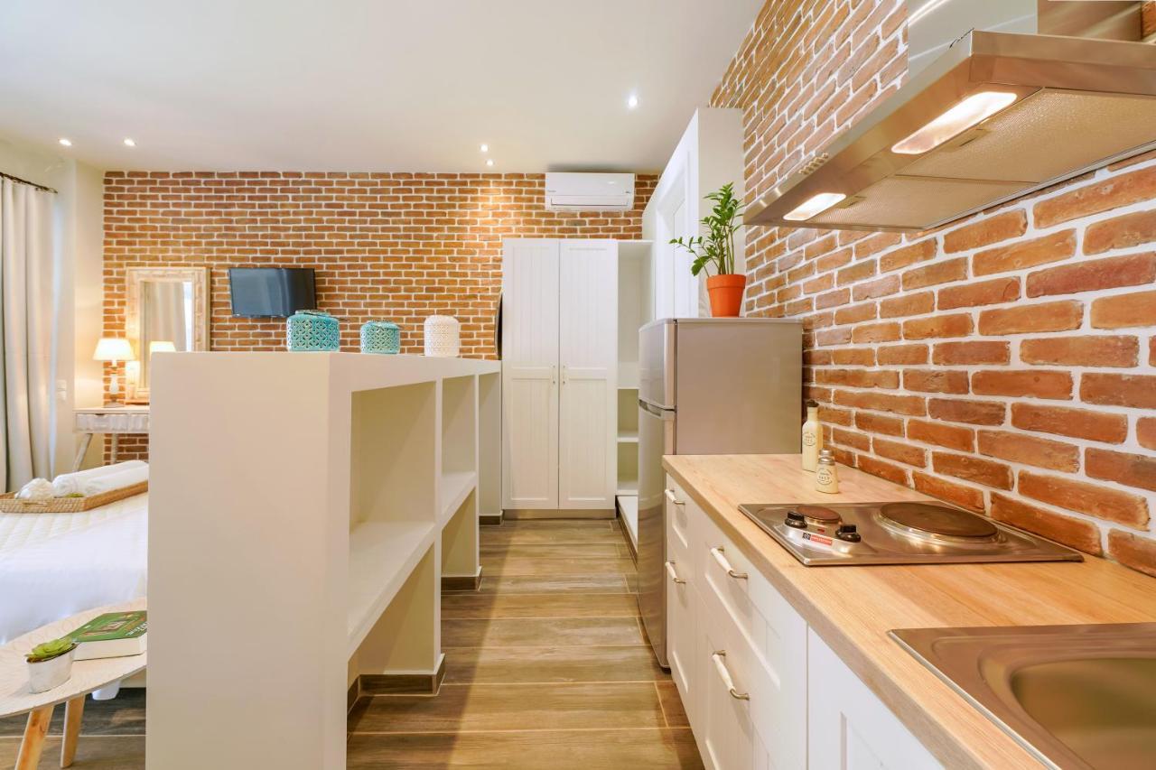 Golden Beachside Terrace خْريسيا أموذيا المظهر الخارجي الصورة